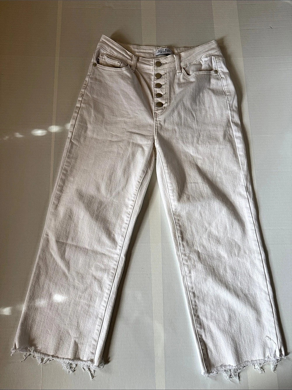 Judy Blue wide Leg crop Jeans in White Waist 29